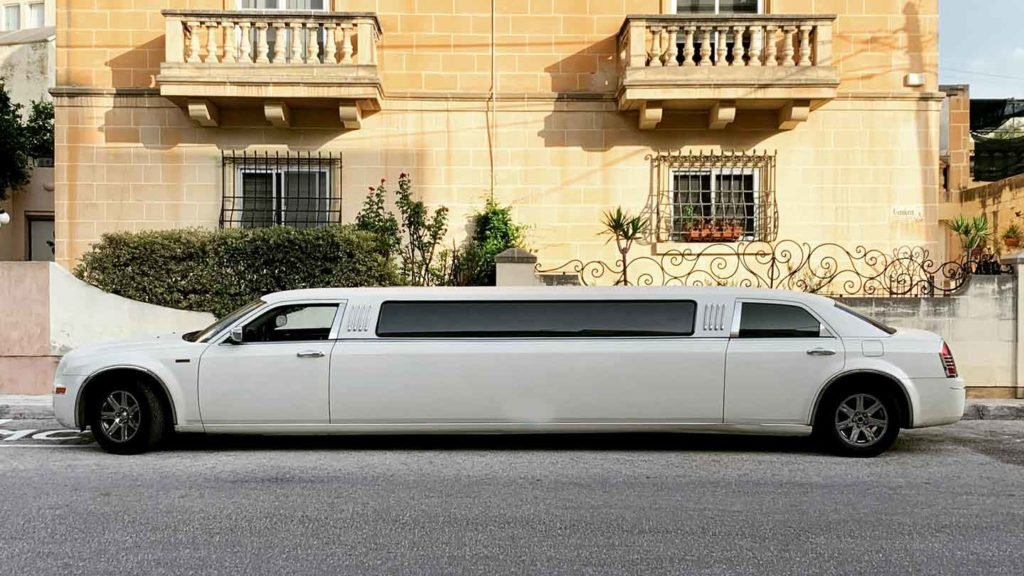 6-Best-Practices-for-Running-a-Successful-Limousine-Rental-Service-on-pinnacleweekly