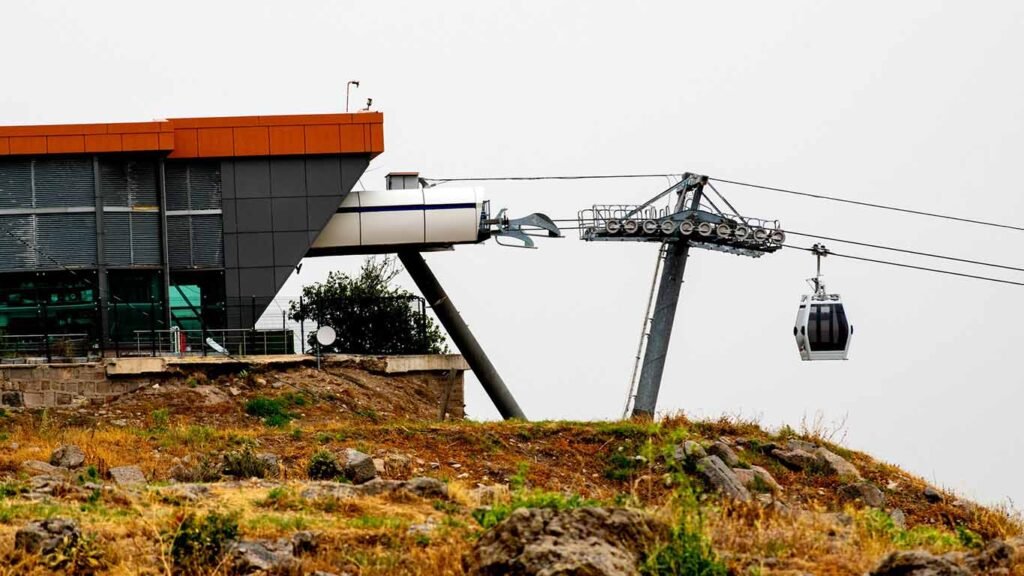 Who Designs Custom Chutes For High-Impact Mining Environments on pinnacleweekly